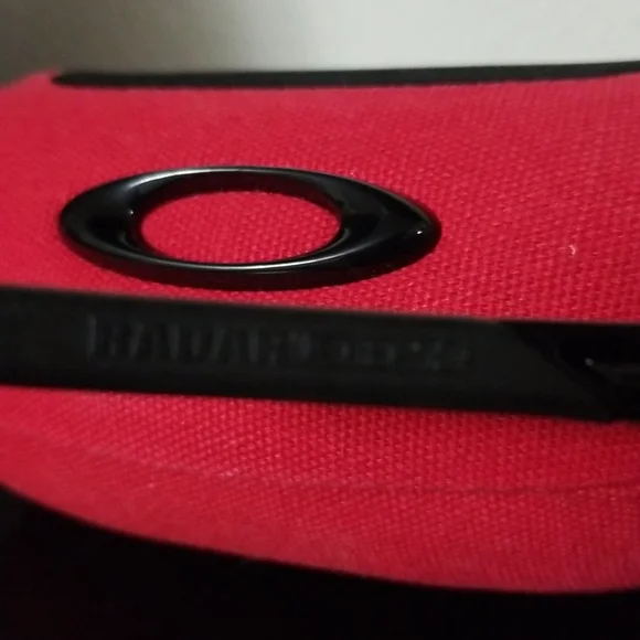 Oakley Sunglasses - Picture 7 of 8